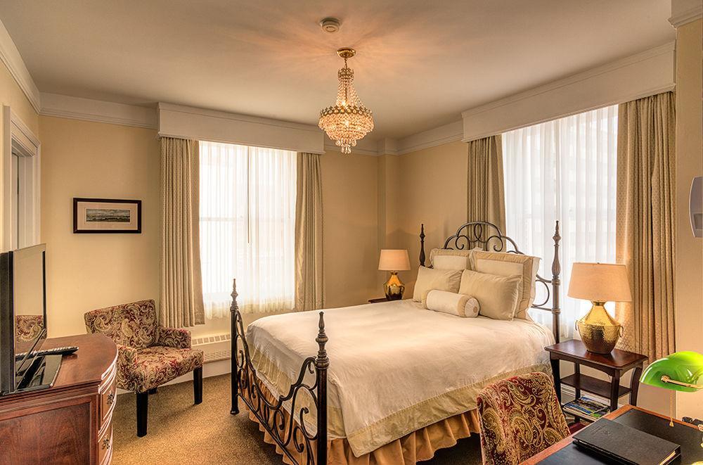 The Inn At The Union Club Of British Columbia Виктория Экстерьер фото