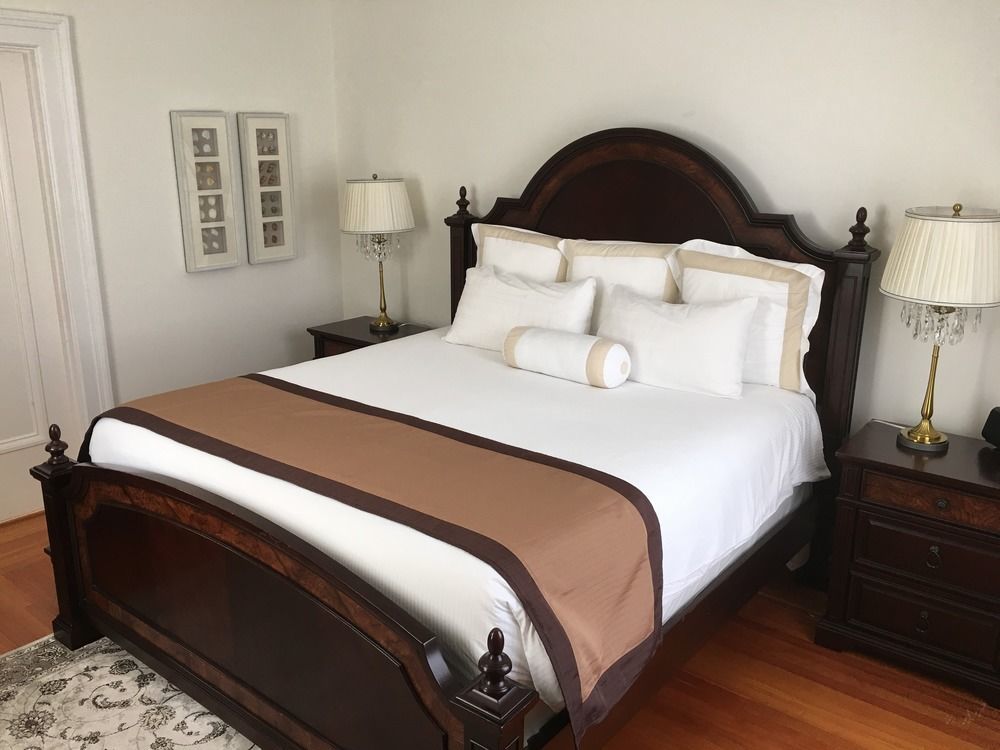 The Inn At The Union Club Of British Columbia Виктория Экстерьер фото